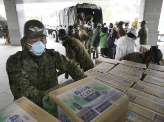 Illustration for article titled The Japan Quake's Most Powerful Photos (Updated)